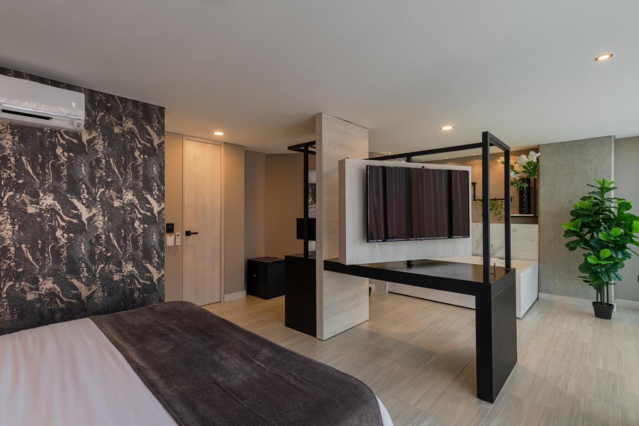 Vpv Suites Medellín Zewnętrze zdjęcie